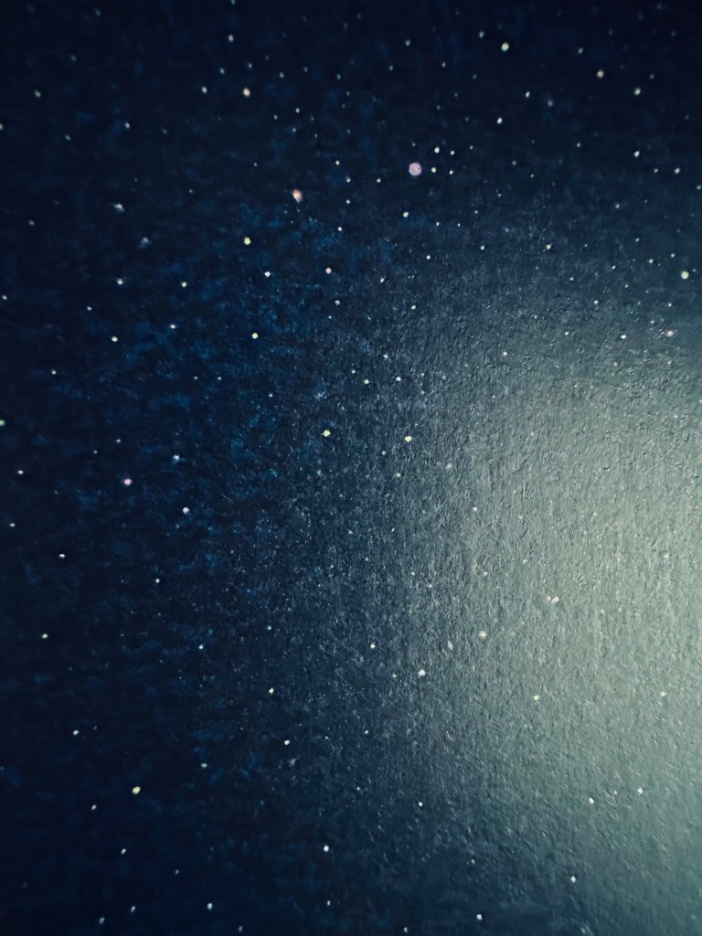 image de ciel sombre étoilé utilisé pour illustrer les émotions